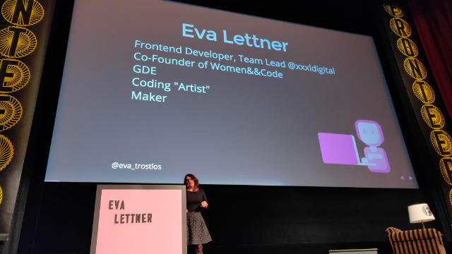 Eva Lettner starting her talk at Fronteers